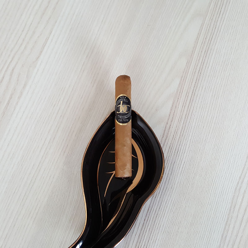 Culture Dominican - Petit Corona