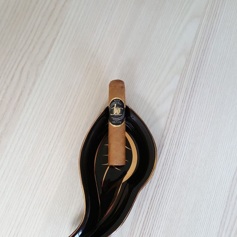 Culture Dominican - Half Corona