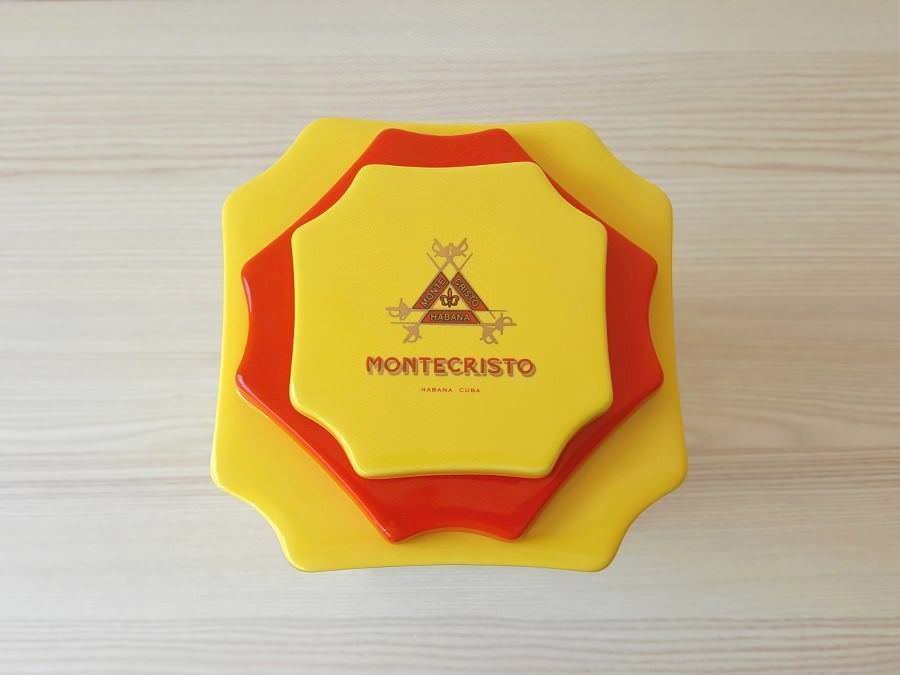 Montecristo Anejados Churchill Jar lid