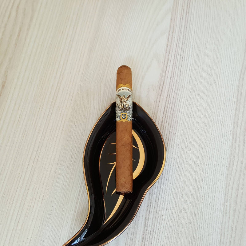 Gurkha San Miguel - Corona